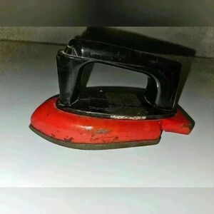 Wolverine Vintage Toy Iron